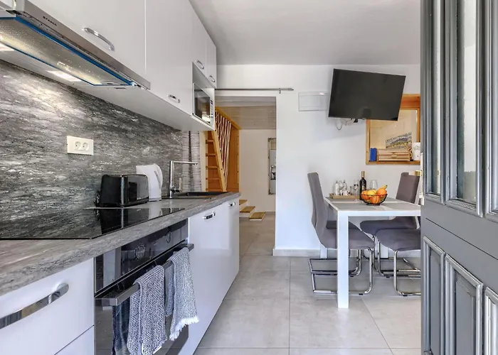 Mika By Interhome Tar-Vabriga