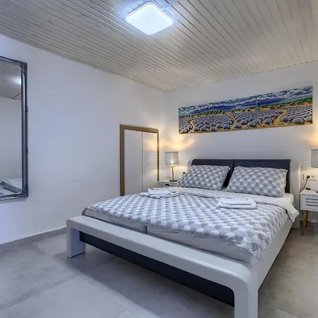 Holiday home Mika By Interhome *